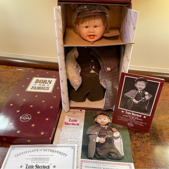 SHERLOCK HOLMES 1st ISSUE in the “BORN TO BE FAMOUS”  DOLL COLLECTION - Picture 4 of 7